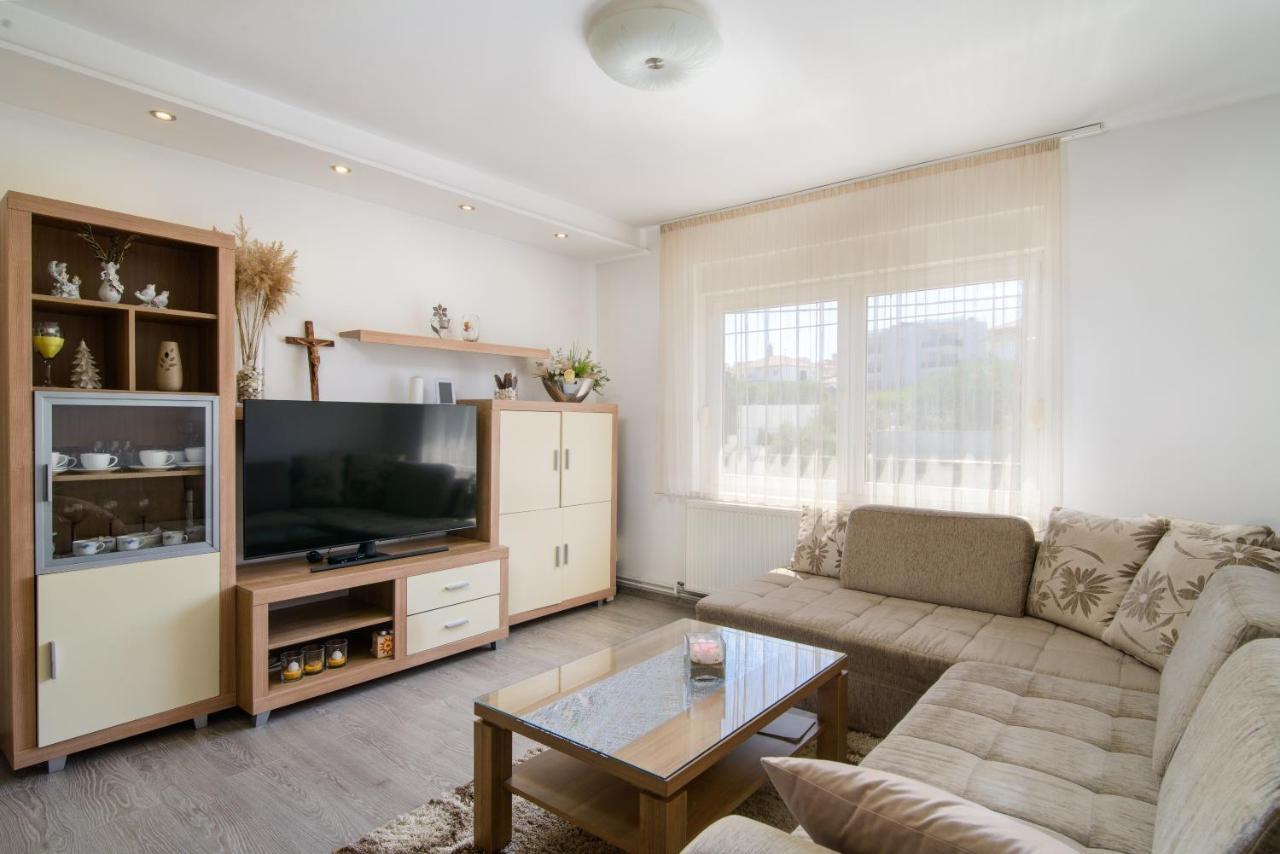 Apartments Tonka Trogir Luaran gambar