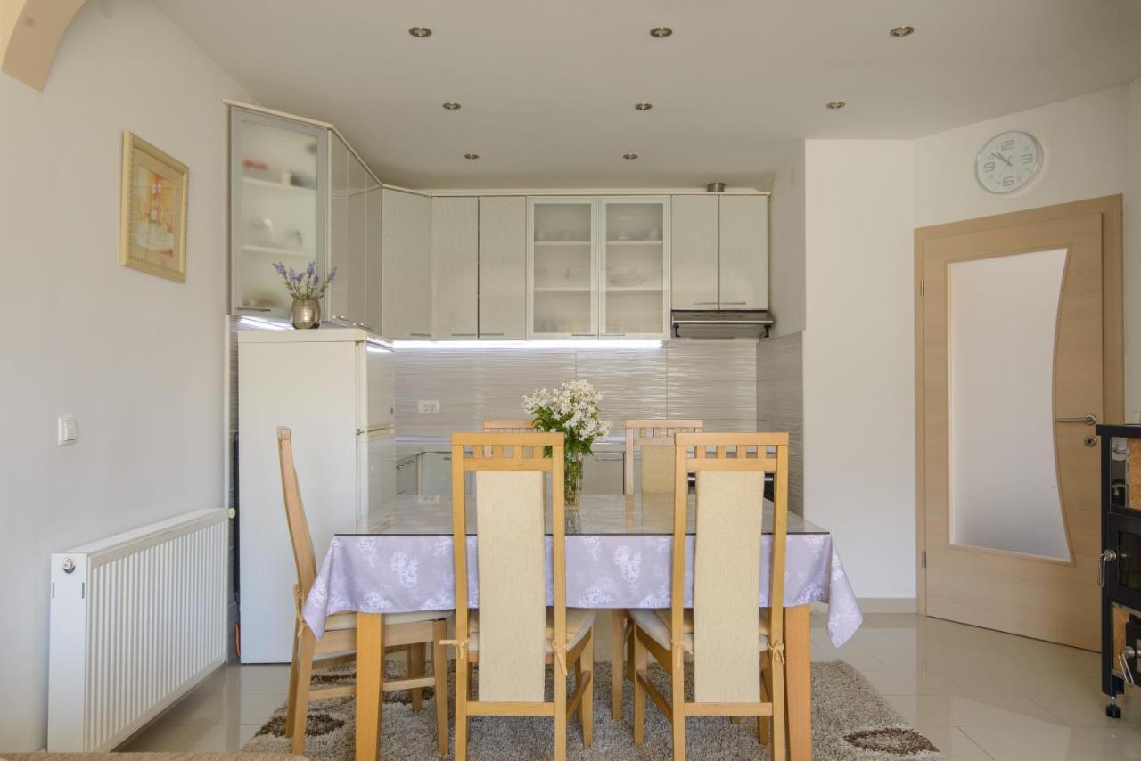 Apartments Tonka Trogir Luaran gambar