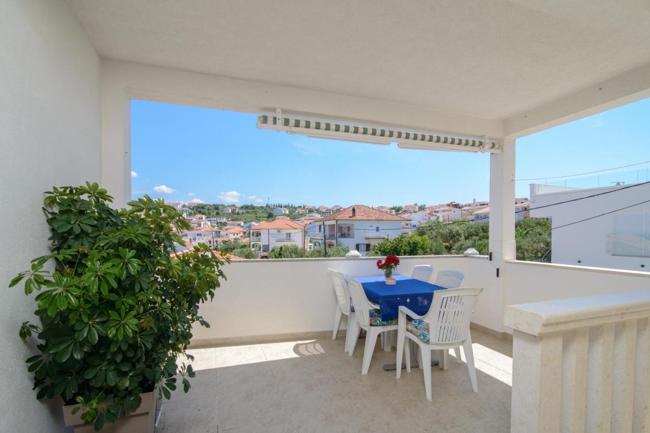 Apartments Tonka Trogir Luaran gambar