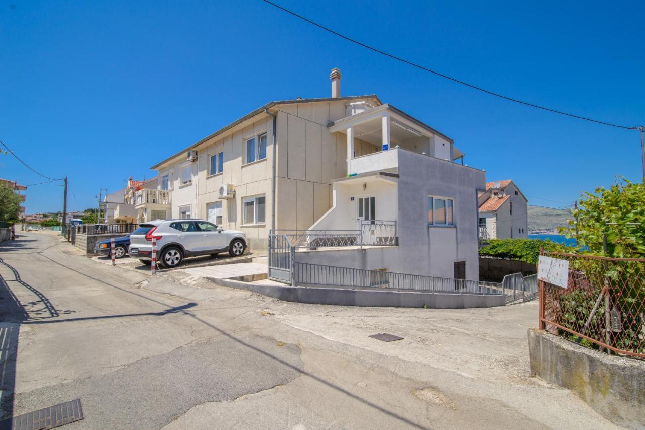 Apartments Tonka Trogir Luaran gambar