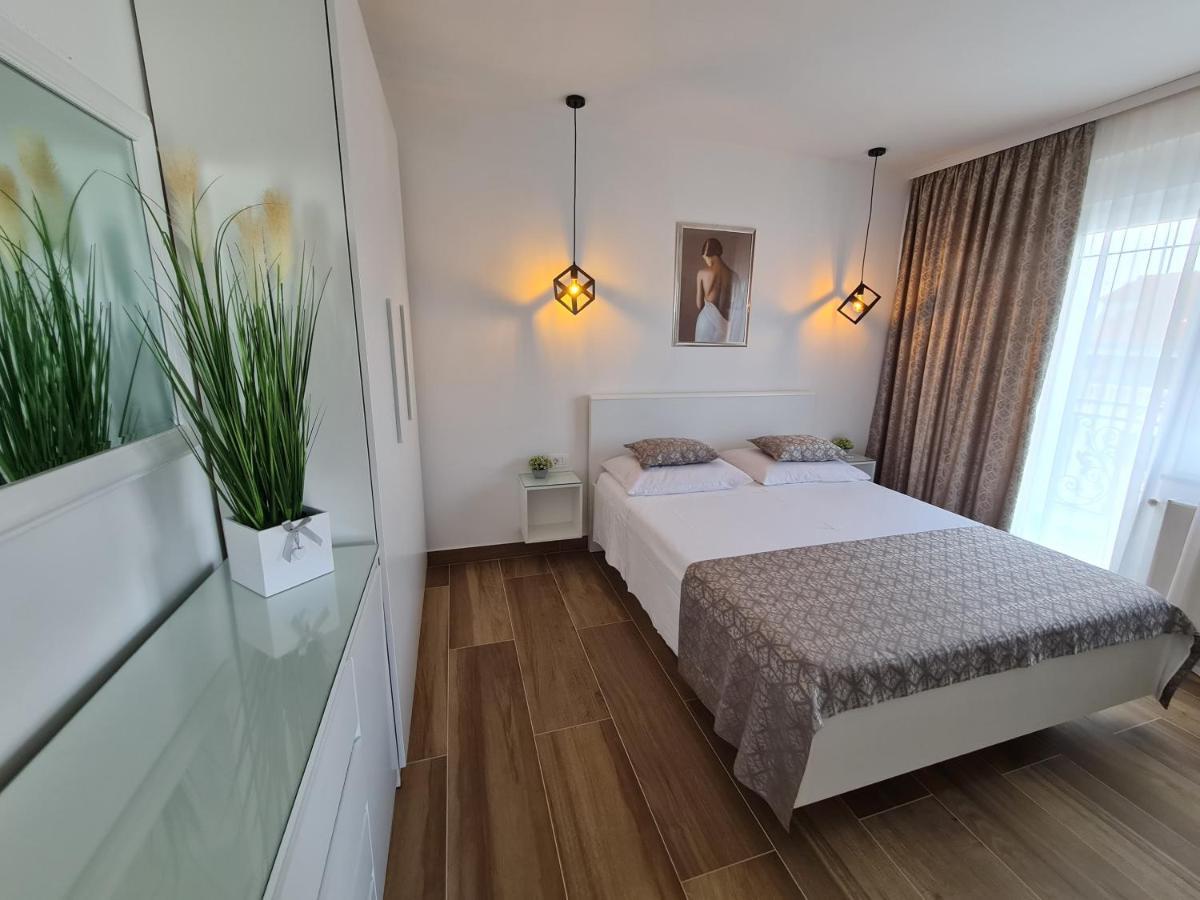 Apartments Tonka Trogir Luaran gambar
